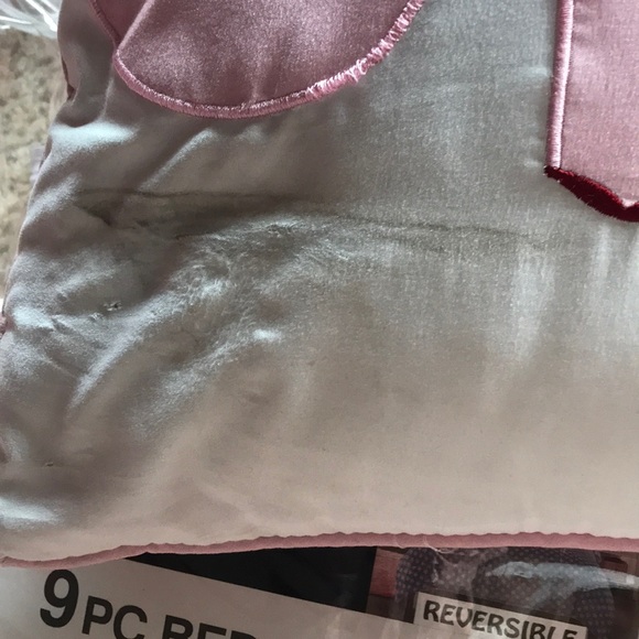 Bedding - Picture 6 of 7